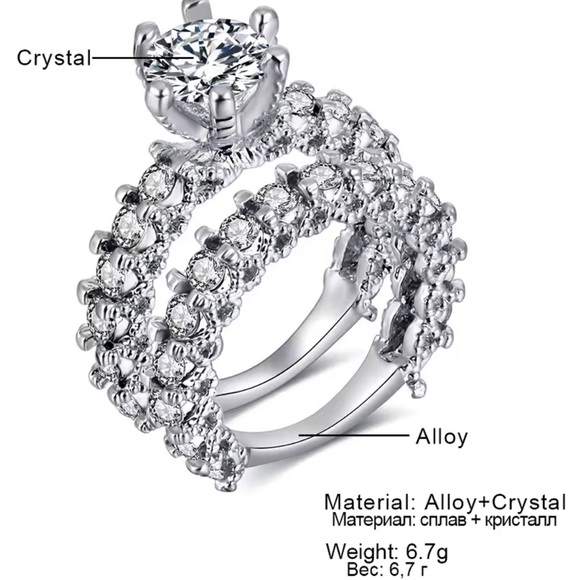 Silver Crystal Engagement Ring Set – Elegant Double Band Bridal
Small size - Picture 8 of 11